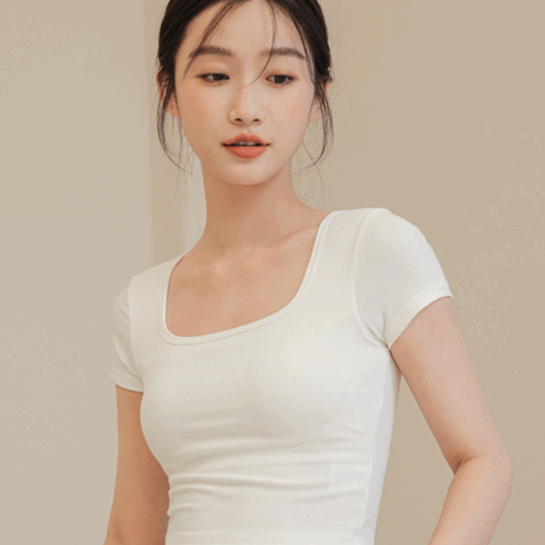 方領長版胸墊上衣