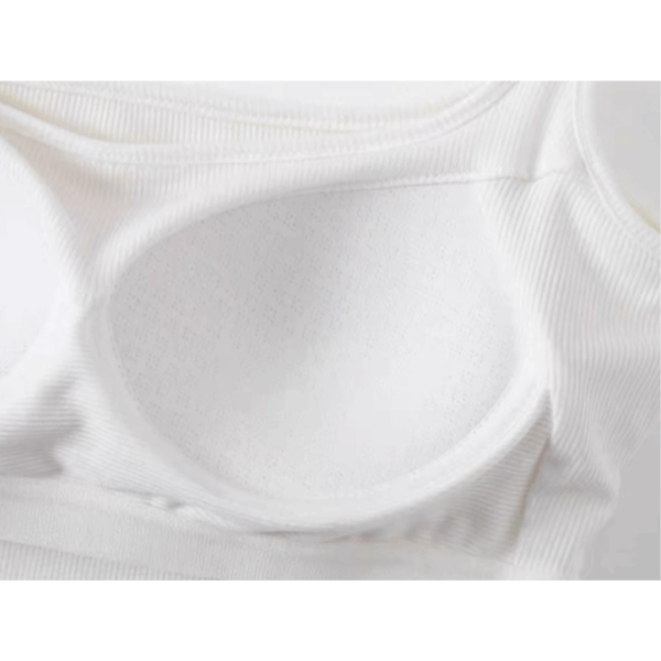 短版設計胸墊上衣